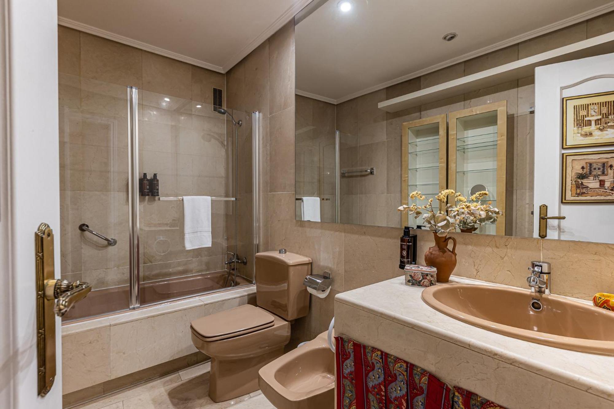 Waou Opera I - Alquiler Corta Duracion Appartement Madrid Buitenkant foto